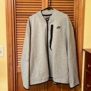 Mens Nike gray zip-up